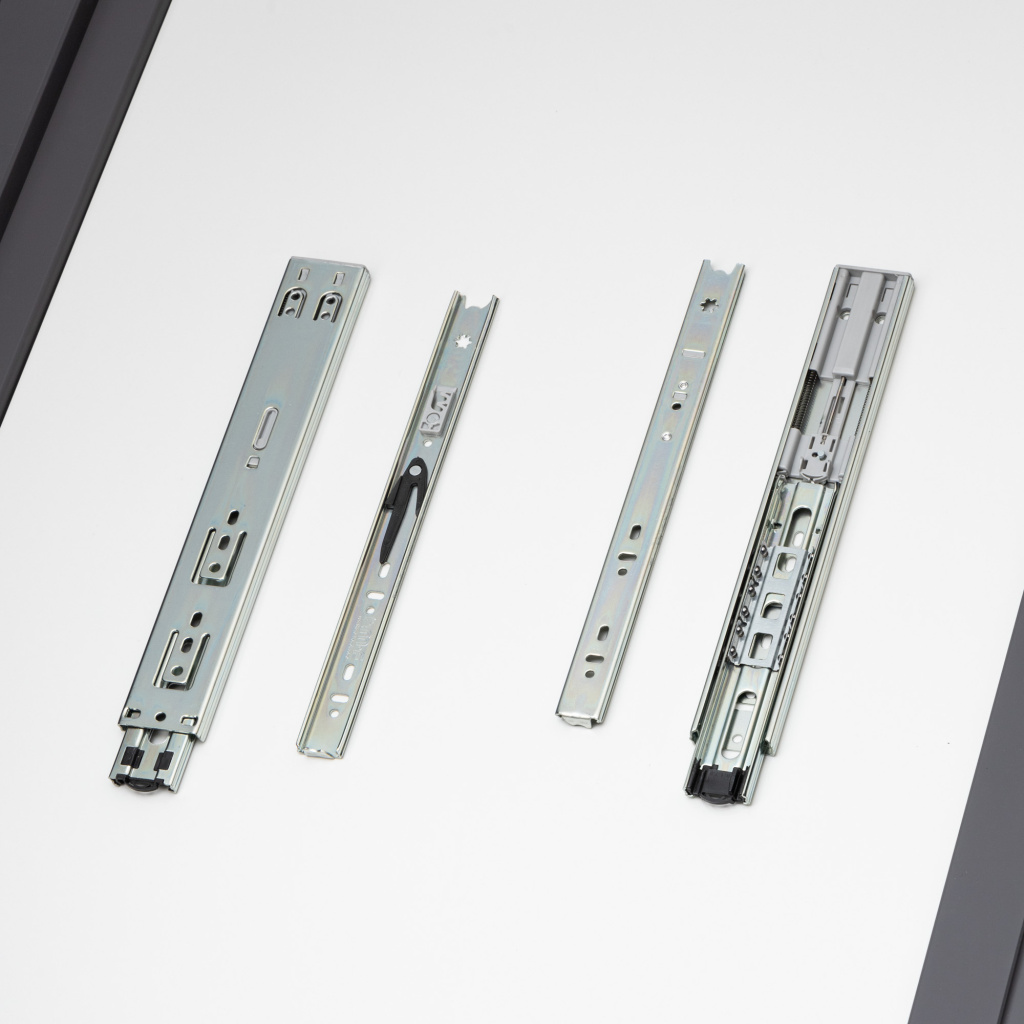 фото Шариковые направляющие полного выдвижения 300мм Н=45мм с доводчиком