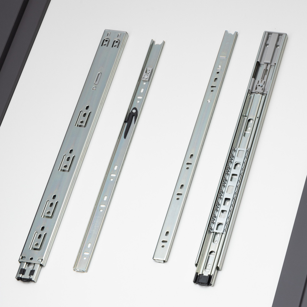 фото Шариковые направляющие полного выдвижения 500мм Н=45мм с доводчиком