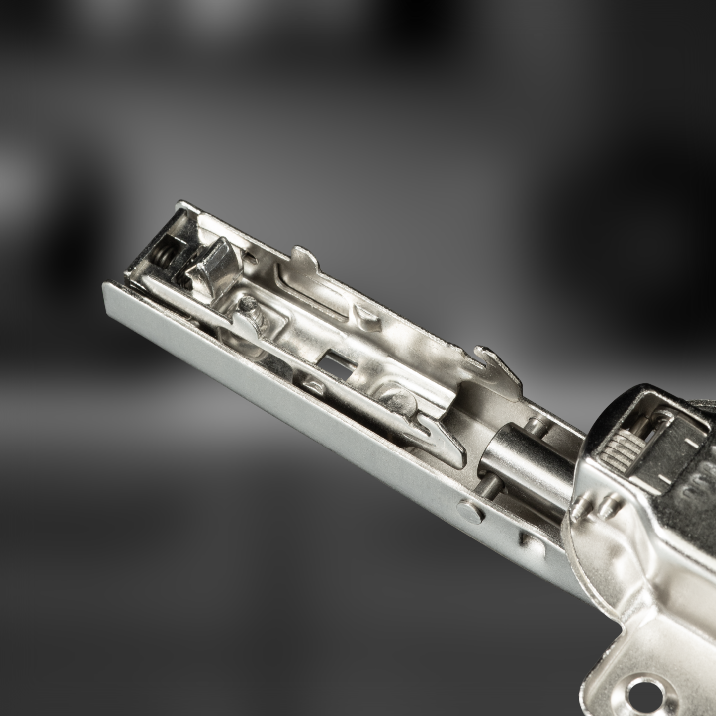 фото Петля угловая 90° Clip-on с доводчиком