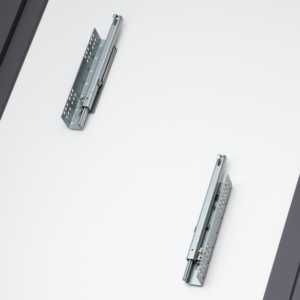 фото Направляющие шариковые 250мм, скрытого типа неполного выдвижения с доводчиком, насадной монтаж