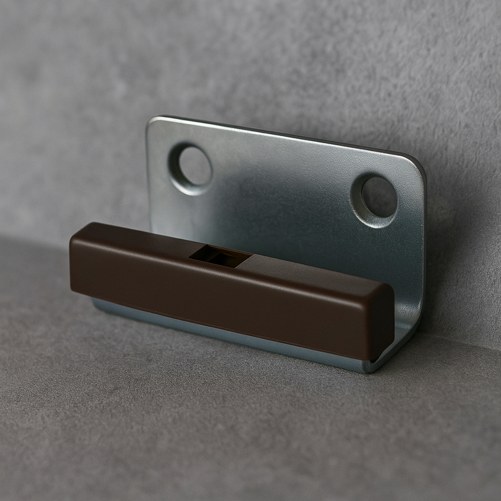 фото Уголок для задней двери с ползуном СТ.148.12