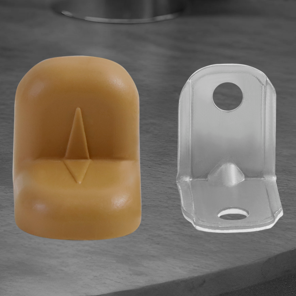 фото Уголок крепежный с пластиковой крышкой, вишневый