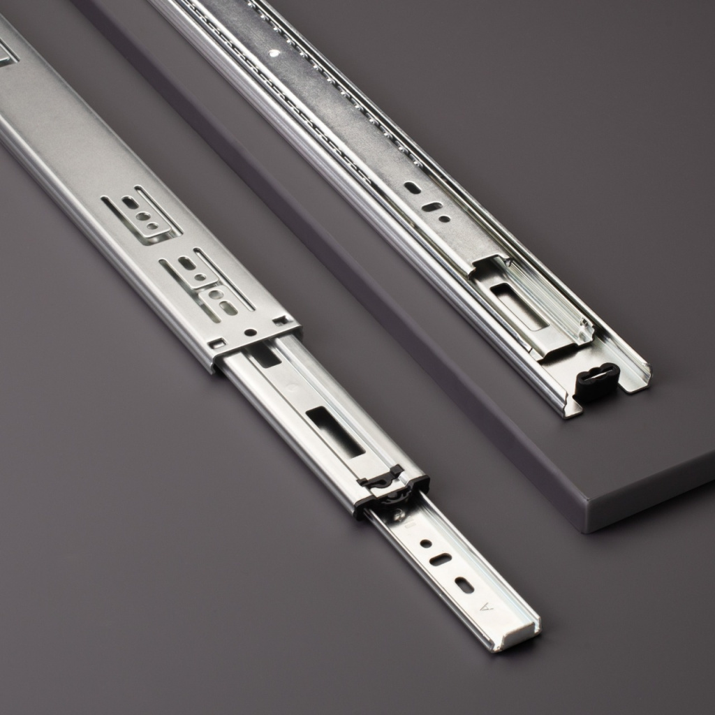 Без доводчика