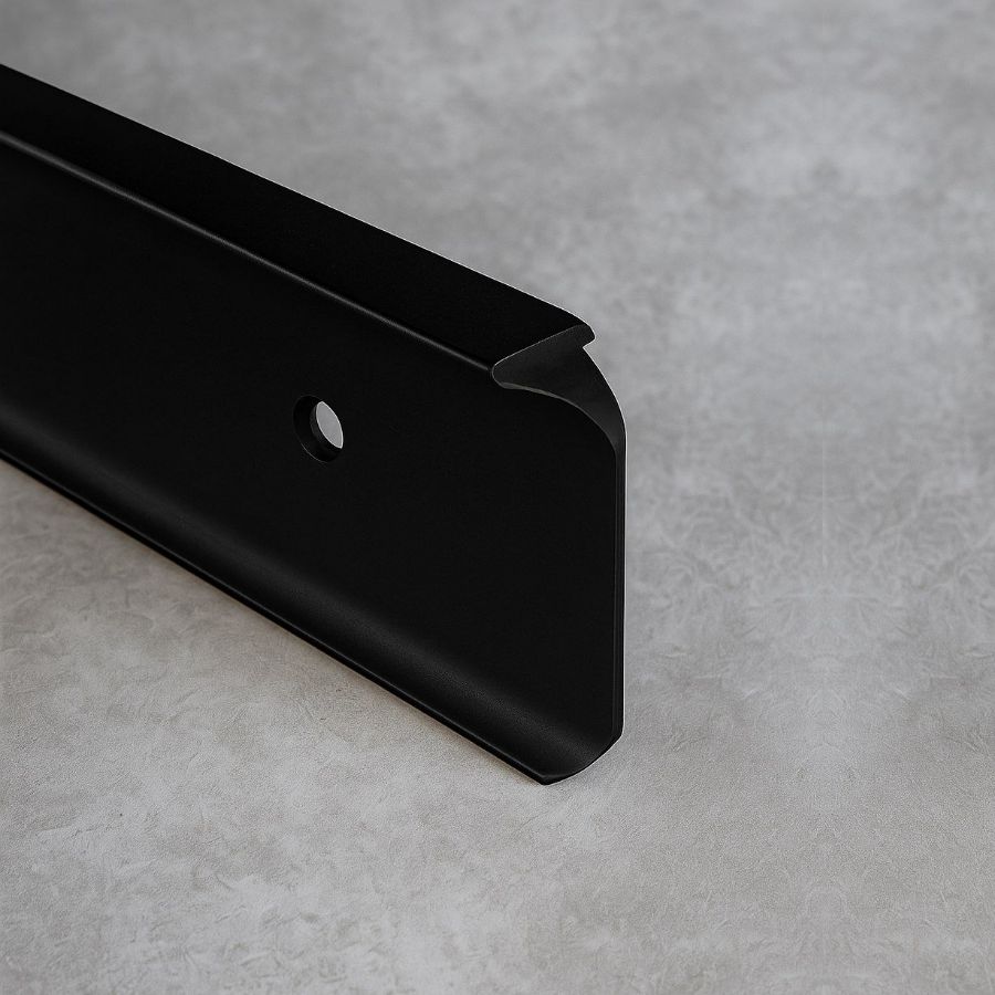 фото Планка для столешниц "Европа" 38мм 600мм угловая черная