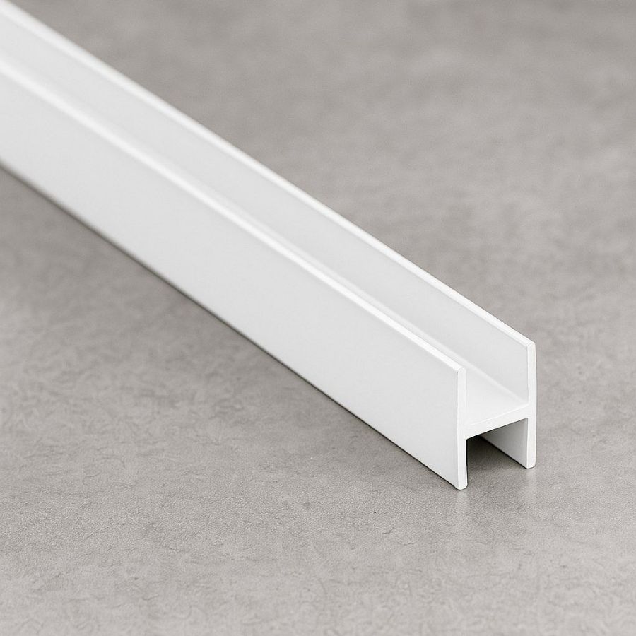 фото  Планка д/панелей "Скиф" 6мм 1060 600мм щелевая Белая