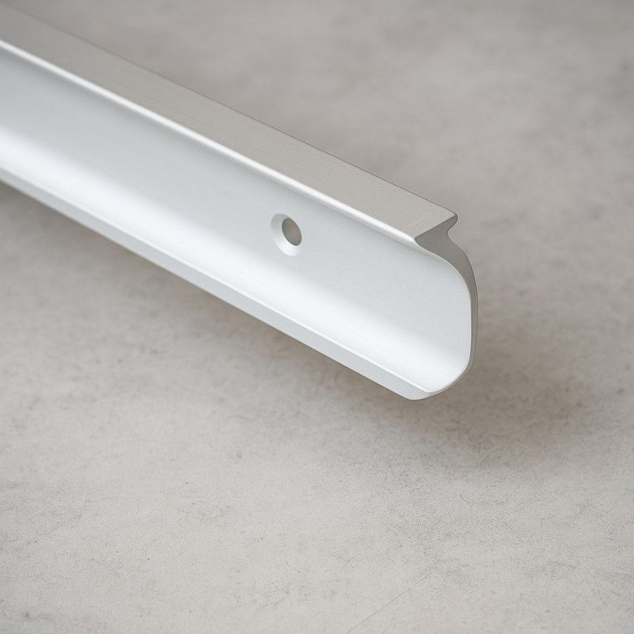 фото Планка для столешниц "Скиф" 26мм 1526/R9 600мм угловая