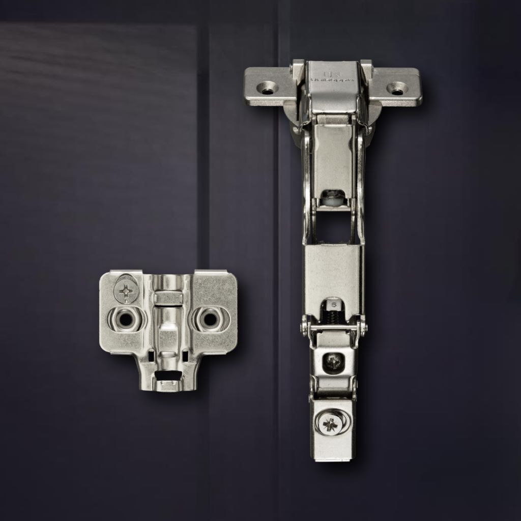 фото Угловая 165° 3D петля UNIHOPPER SETTON с доводчиком, 48 мм, с декоративной накладкой