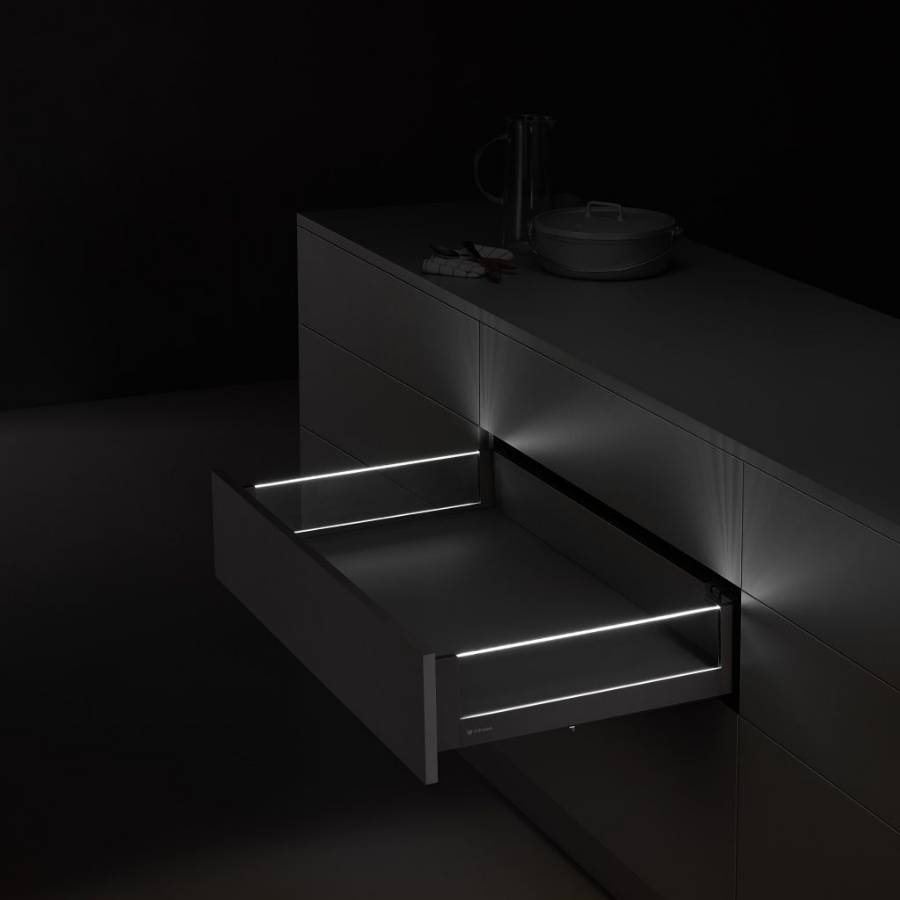 фото Комплект выдвижного ящика Unihopper Magic Box, 80*450мм, с доводчиком, со стеклом, свет LED, графит