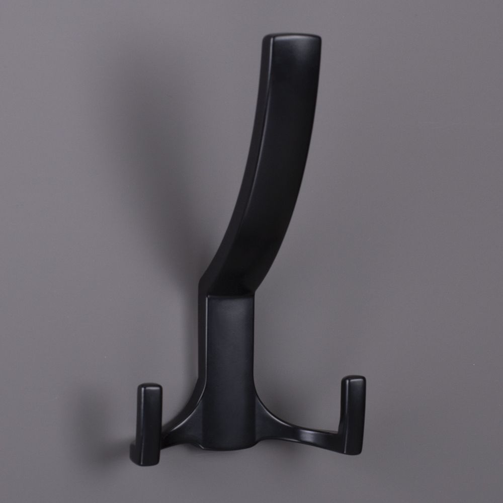 фото Крючок ОДИН трехрожковый, черный матовый